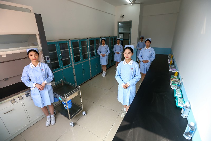 1742196069423561.jpg B38X7163-103.jpg