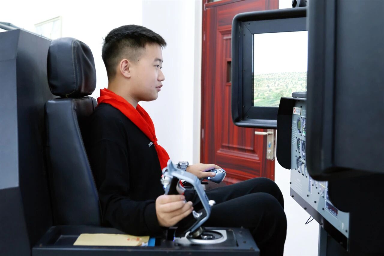 1765448858925570.jpg mmexport1765448234826.jpg