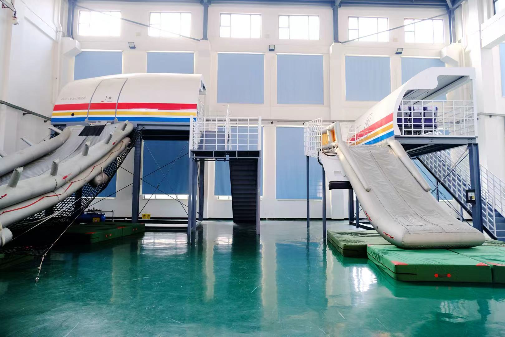 6.A320 III型出口模擬器2.jpg